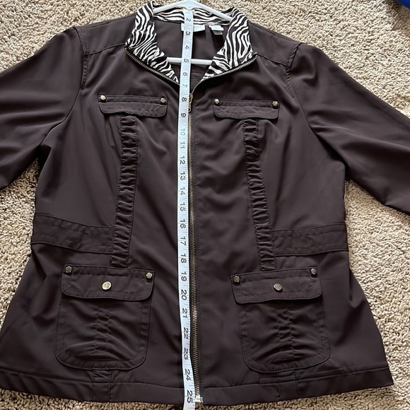 $8SALE Chicos Zenergy 0 Brown White Zebra Jacket Ret$79 Snap Up Sleeve - Picture 10 of 13